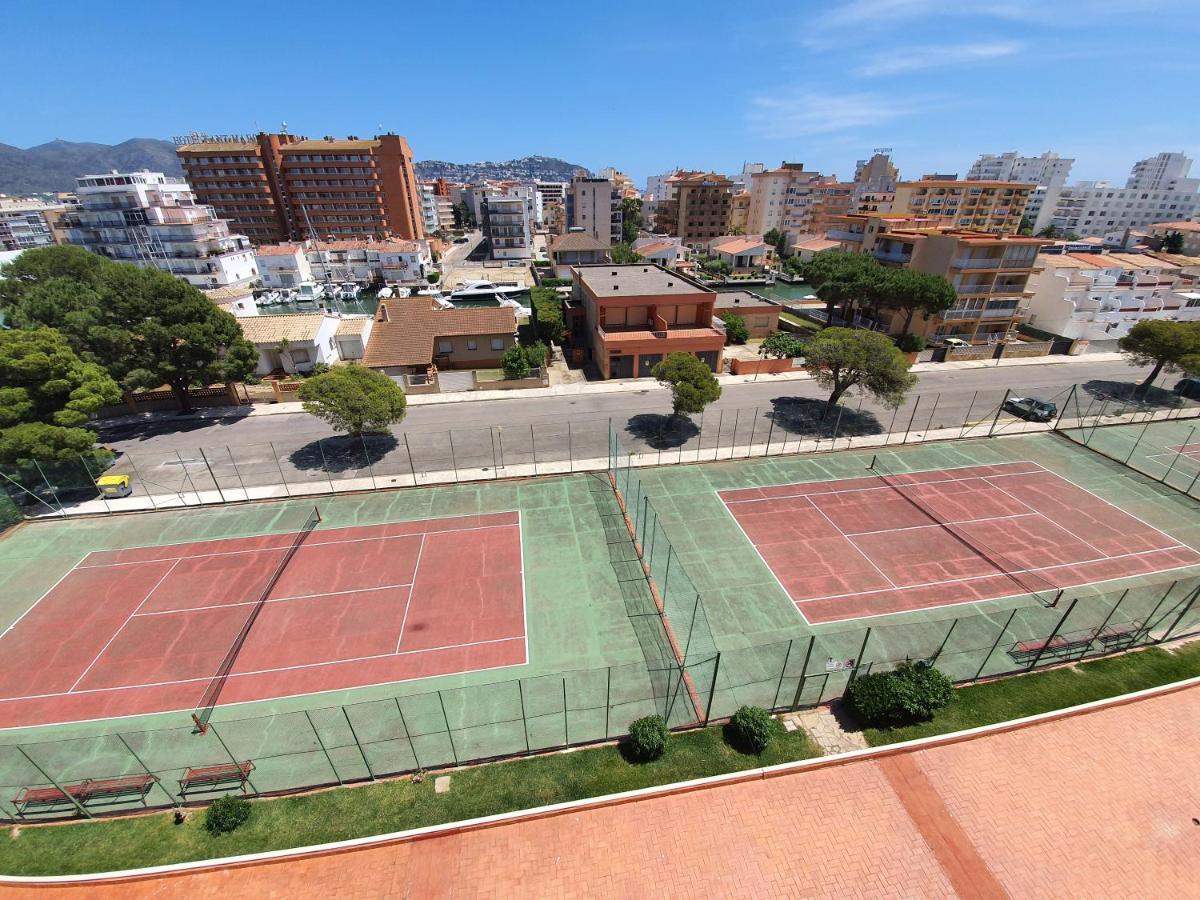 Estudio Grisland Pool Appartement Roses